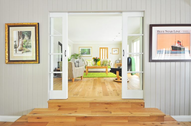 10 clever ways to bring a touch of summer to your home
